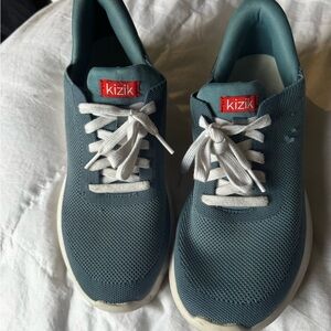 Kizik Step in  women’s Athens, blue sneakers size 10